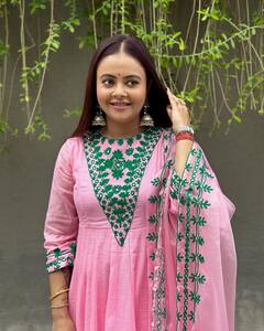 Devoleena Bhattacharjee Pregnancy: देवलिना भट्टाचार्जी होणार आई? ताज्या फोटोंमध्ये दिसतोय बेबी बंप!