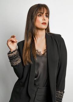 बनना चाहती थी एयरहोस्टेस लेकिन फिर 'अक्षरा' बन हुई पॉपुलर, आज टीवी की हाईएस्ट पेड एक्ट्रेस हैं हिना खान