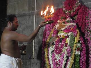 ஆனி மாத தேய்பிறை அஷ்டமி! கரூர் கல்யாண பசுபதீஸ்வரர் கோயிலில் சிறப்பு அபிஷேகம் - பக்தர்கள் பரவசம்