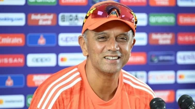 Team India head coach Rahul Dravid retirement farewell game ind vs sa t20 world cup 2024 Rahul Dravid Retirement: நாளையுடன் ஓய்வு.. தொடர சொன்ன கேப்டன் ரோஹித் மறுத்த டிராவிட்!