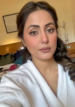 बनना चाहती थी एयरहोस्टेस लेकिन फिर 'अक्षरा' बन हुई पॉपुलर, आज टीवी की हाईएस्ट पेड एक्ट्रेस हैं हिना खान