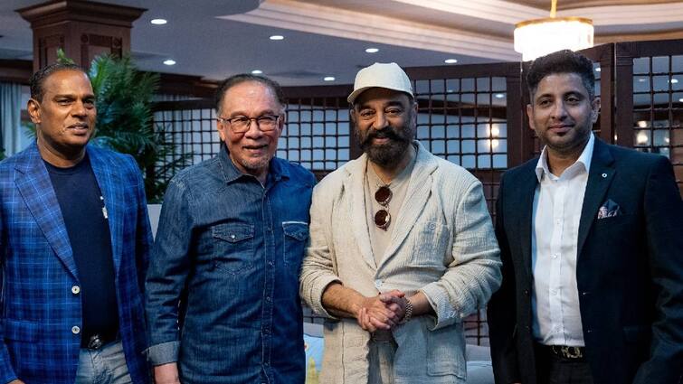 kamal haasan meet Malaysian prime minister Anwar Ibrahim during indian 2 promotion Indian 2: சூப்பர் ஸ்டார் என கமலை புகழ்ந்த மலேசிய பிரதமர்.. இணையத்தில் வைரலாகும் புகைப்படங்கள்!