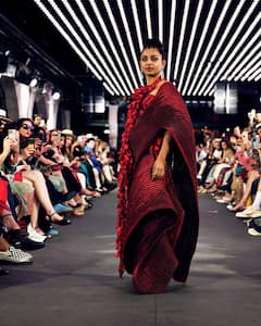 Radhika Apte: పారిస్ ఫ్యాషన్ వీక్ లో మెరిసిన 'లెజండ్' బ్యూటీ రాధికా ఆప్టే..మళ్లీ టాలీవుడ్ లో అడుగుపెట్టేది ఎప్పుడో!