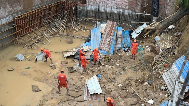 Delhi Rain Vasant Vihar wall collapse Monsoon Death Toll In Vasant Vihar Wall Collapse Rises To 11 Delhi: Bodies Of 3 More Labourers Pulled Out From Rubble At Vasant Vihar Wall Collapse Site