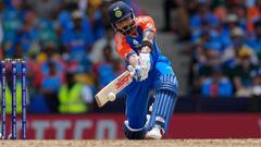 Kohli Records: বাবর আজ়মকে স্পর্শ করলেন কোহলি, ১০ ইনিংস পর আন্তর্জাতিক টি-২০-তে হাফসেঞ্চুরি