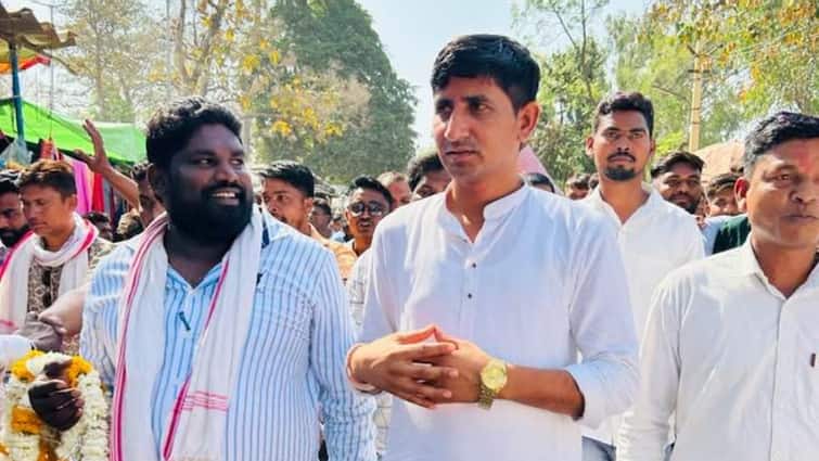 Rajasthan Education minister madan dilawar on Tribals rajkumar roat protest in Banswara मदन दिलावर के 'DNA टेस्ट' बयान मामले ने पकड़ा तूल, ब्लड सैंपल लेकर सड़क पर उतरे सांसद राजकुमार रोत