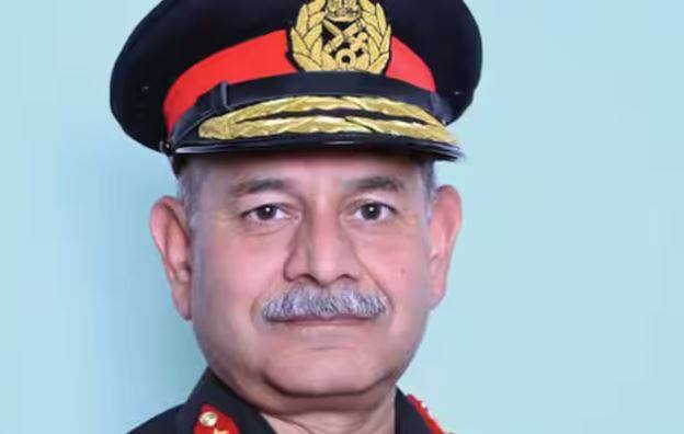 ਮੌਜੂਦਾ ਜਨਰਲ ਮਨੋਜ ਪਾਂਡੇ ਦੀ ਥਾਂ ਲੈਫਟੀਨੈਂਟ ਜਨਰਲ ਉਪੇਂਦਰ ਦਿਵੇਦੀ ਨਵੇਂ ਥਲ ਸੈਨਾ ਮੁਖੀ ਹੋਣਗੇ ਅਤੇ 30 ਜੂਨ ਨੂੰ ਅਹੁਦਾ ਸੰਭਾਲਣਗੇ।