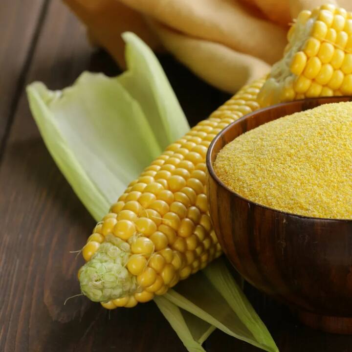 You may have often thrown away the husk and fiber of corn while cooking or boiling it. But you will be surprised to know that it is a very useful thing. It has many benefits.