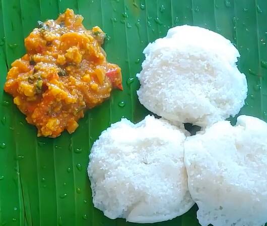 தேவையான பொருட்கள் : கடலைப்பருப்பு - 200 கிராம், காய்ந்த மிளகாய் -3 , சோம்பு - 1 தேக்கரண்டி, எண்ணெய், பிரியாணி இலை - 2 , கிராம்பு, பட்டை , ஏலக்காய் - 2 , சோம்பு - 1 தேக்கரண்டி, அன்னாசிப்பூ - 1, வெங்காயம் - 2 நறுக்கியது , பச்சை மிளகாய் - 5 கீறியது , இஞ்சி பூண்டு விழுது - 2 தேக்கரண்டி, கறிவேப்பிலை , தக்காளி - 2 நறுக்கியது , உப்பு - 1 தேக்கரண்டி, மஞ்சள் தூள் - 1/2 தேக்கரண்டி, மிளகாய் தூள் - 2 தேக்கரண்டி, தனியா தூள் - 2 தேக்கரண்டி, தண்ணீர், கொத்தமல்லி இலை - நறுக்கியது