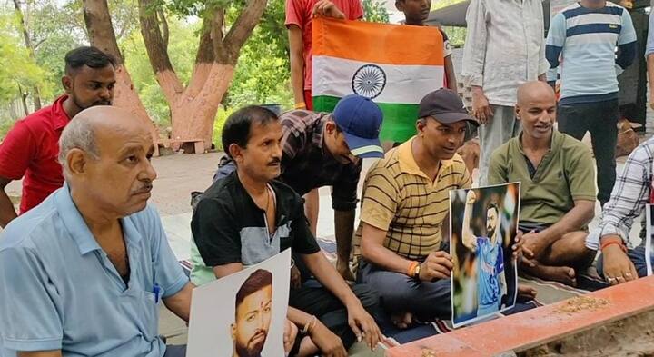 इससे पहले भी भारतीय टीम के बड़े मुकाबले वाले मैच को लेकर काशी में हवन पूजन करके भारतीय टीम को जीत के लिए शुभकामनाएं दी गई हैं.
