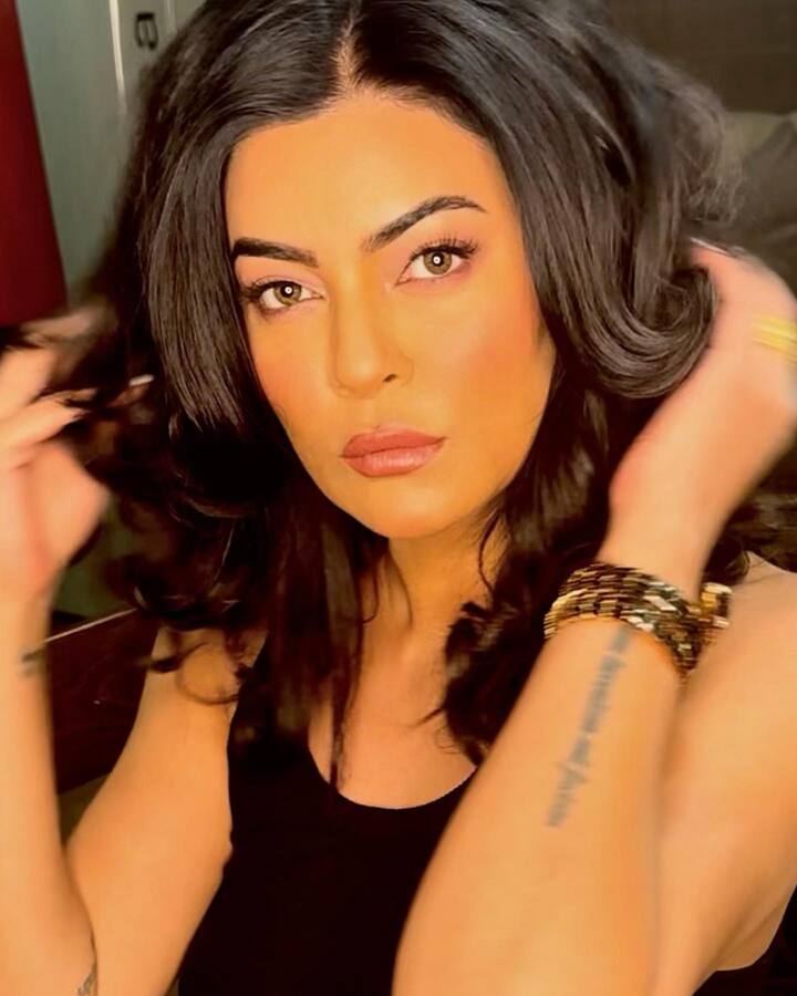 सुष्मिता सेनचा जन्म 19 नोव्हेंबर 1975 रोजी झाला होता. पण अभिनेत्रीच्या इन्स्टा बायोमध्ये तिची जन्मतारीख 27 फेब्रुवारी 2023 लिहिली आहे.