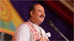 पंडित प्रदीप मिश्रा पहुंचे बरसाना, विवादित बयान पर बृजवासियों से मांगी माफी