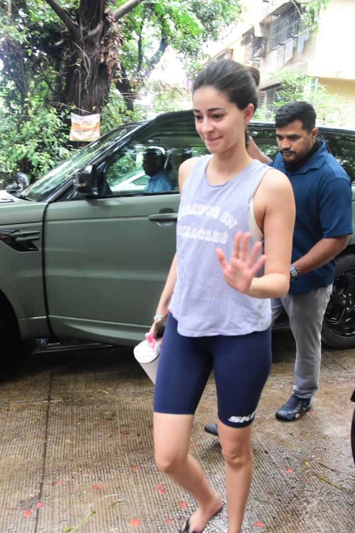 Ananya Panday doesn't believe in lazing around on a weekend.