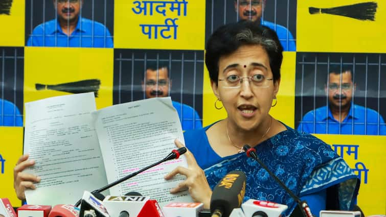 Atishi appeared in Delhi rouse avenue court video conferencing  Delhi:  दिल्ली की कोर्ट में वीडियो कॉन्फ्रेंसिंग के जरिए पेश हुईं आतिशी, कब होगी अगली सुनवाई 