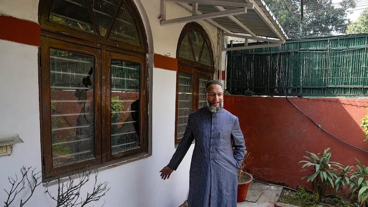 Delhi Police registered a case in the attack on Owaisi's house Asaduddin Owaisi: ਓਵੈਸੀ ਦੀ ਰਿਹਾਇਸ਼ 'ਤੇ ਹਮਲਾ ਮਾਮਲੇ ਵਿੱਚ ਦਿੱਲੀ ਪੁਲਿਸ ਦੀ ਹੁਣ ਤੱਕ ਦੀ ਸਭ ਤੋਂ ਵੱਡੀ ਕਾਰਵਾਈ 
