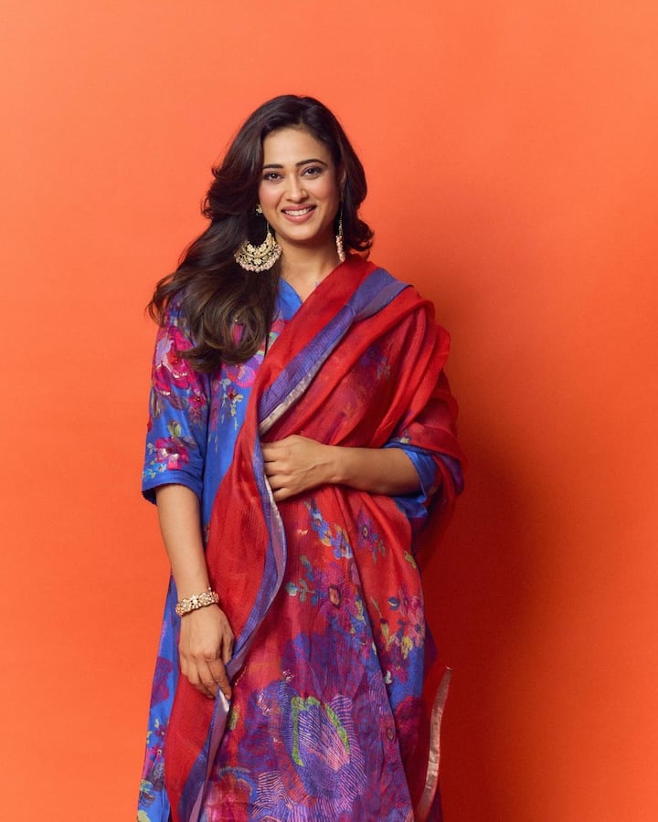 The popular actress never fails to mesmerise with her beauty. (All Image: Shweta Tiwari/Instagram.)