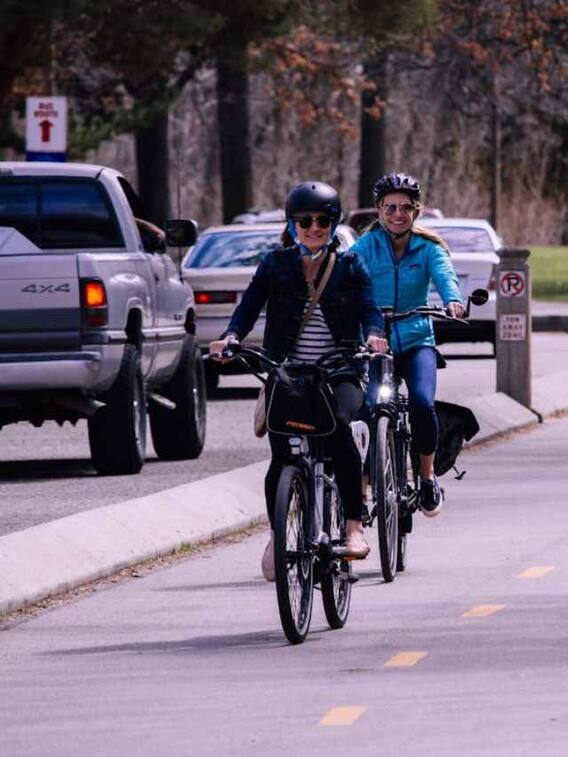 इस देश में साइकिल चलाने पर पैसे मिलते हैं