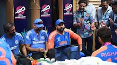 T20 World Cup 2024 : भारतानं  17 वर्षानंतर टी20 वर्ल्ड कप जिंकला?  ड्रेसिंग रुममध्ये काय काय घडलं, सर्व अपडेट समोर