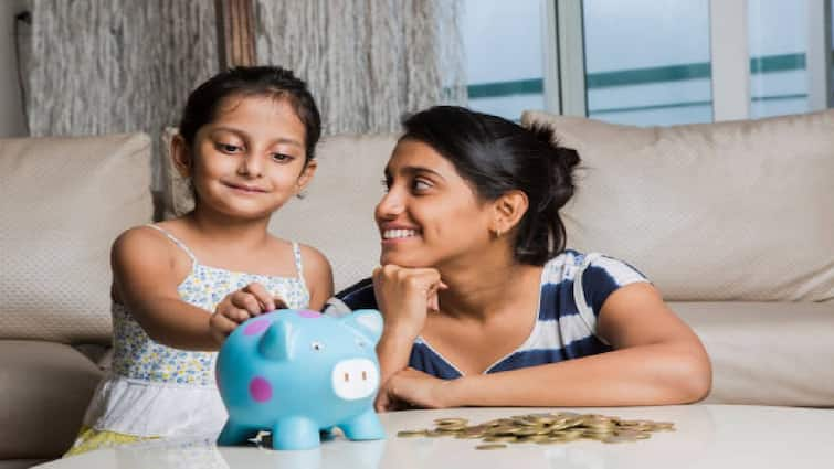 Sukanya Samriddhi Yojana invest 1 lakh rupees per year in ssy scheme to get this much return SSY: बिटिया बन जाएगी करोड़पति, केवल इस स्कीम में हर साल करें 1 लाख रुपये का निवेश!