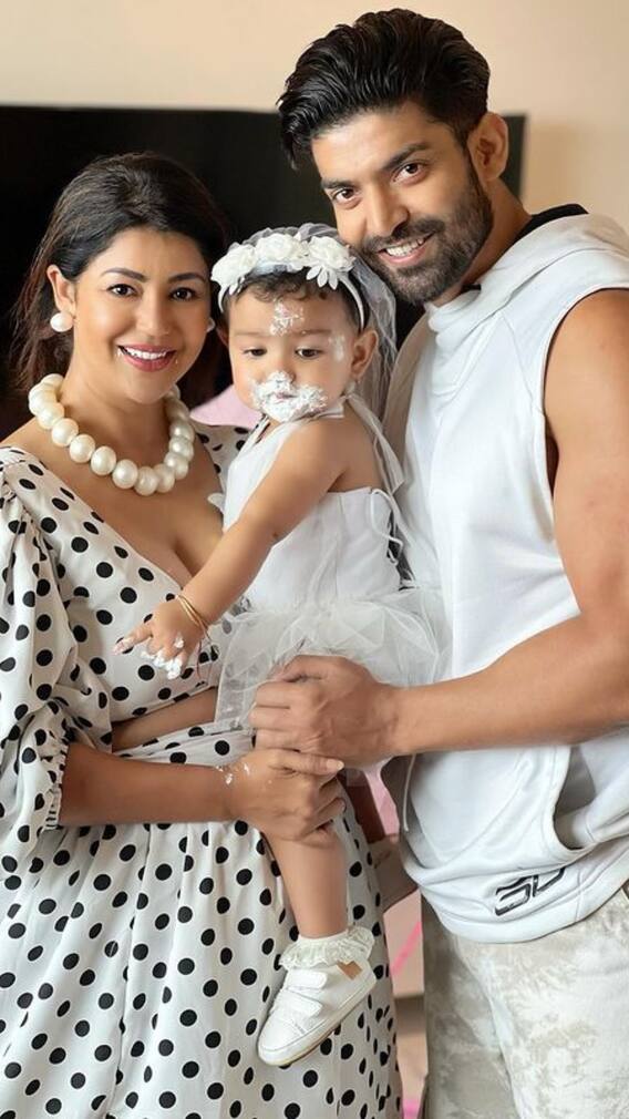 गुरमीत चौधरी पर लगे इन आरोपों से दुखी हुईं देबिना!