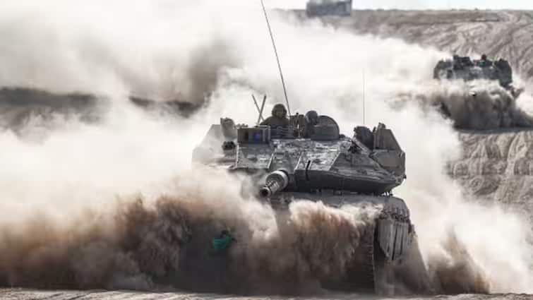 Israeli tanks entered in Gaza 6 Palestinians killed in IDF action many houses demolished Israel-Hamas War: गाजा में घुसे इजरायली टैंक बरपा रहे कहर, IDF की कार्रवाई में 6 फिलिस्तीनियों की मौत; कई घर ध्वस्त