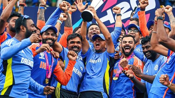 Rahul Dravid Aggressive Celebrations | కెప్టెన్ గా సాధించలేని దాన్ని కోచ్ గా సాధించుకున్న ద్రవిడ్