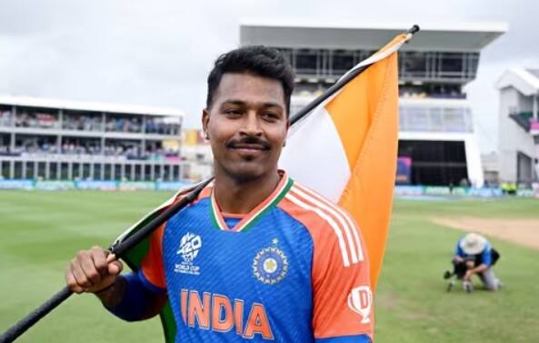 ਹਾਰਦਿਕ ਪਾਂਡਿਆ ਇਸ ਸੂਚੀ 'ਚ ਪਹਿਲਾ ਨਾਂ ਹਾਰਦਿਕ ਦਾ ਹੈ ਅਤੇ ਮੰਨਿਆ ਜਾ ਰਿਹਾ ਹੈ ਕਿ ਉਹ ਟੀ-20 ਫਾਰਮੈਟ 'ਚ ਕਪਤਾਨੀ ਕਰ ਸਕਦੇ ਹਨ। ਉਹ ਪਿਛਲੇ ਕਈ ਸਾਲਾਂ ਤੋਂ ਆਲਰਾਊਂਡਰ ਵਜੋਂ ਸ਼ਾਨਦਾਰ ਪ੍ਰਦਰਸ਼ਨ ਕਰ ਰਿਹਾ ਹੈ ਅਤੇ ਇਸ ਲਈ ਉਸ ਤੋਂ ਉਮੀਦਾਂ ਵਧ ਗਈਆਂ ਹਨ। ਜ਼ਿਕਰਯੋਗ ਹੈ ਕਿ ਪਿਛਲੇ ਸ਼ਨੀਵਾਰ ਹੋਏ ਵਿਸ਼ਵ ਕੱਪ 'ਚ ਟੀਮ ਇੰਡੀਆ ਨੂੰ ਜਿੱਤ ਦੇ ਸਿਖਰ 'ਤੇ ਪਹੁੰਚਾਉਣ 'ਚ ਵੀ ਉਨ੍ਹਾਂ ਨੇ ਅਹਿਮ ਭੂਮਿਕਾ ਨਿਭਾਈ ਸੀ। ਇਸ ਤੋਂ ਇਲਾਵਾ ਉਹ ਆਈਪੀਐਲ ਵਿੱਚ ਦੋ ਵਾਰ ਗੁਜਰਾਤ ਟਾਈਟਨਜ਼ ਦੀ ਕਪਤਾਨੀ ਕਰਕੇ ਟਰਾਫੀ ਜਿੱਤਣ ਵਿੱਚ ਸਫ਼ਲ ਰਹੇ ਹਨ।