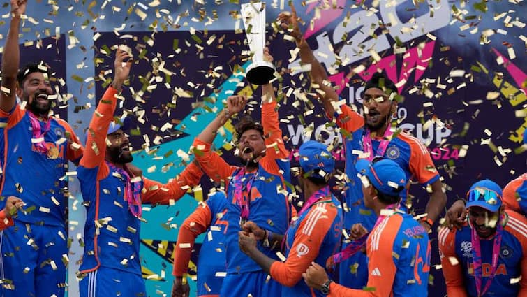 Team India Champion prize money t20 world cup 2024 south africa final Team India Champion: टी20 विश्व कप जीतने के बाद टीम इंडिया पर पैसों की बारिश, दक्षिण अफ्रीका को भी मिले करोड़ों