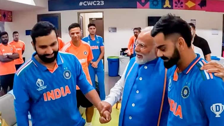 PM Narendra Modi Talks Indian Cricket Team After Winning T20 World Cup Against South Africa Virat Kohli Rohit Sharma IND vs SA T20 World Cup: टीम इंडिया से PM मोदी ने फोन पर की बात, रोहित की कप्तानी को सराहा, विराट की फाइनल पारी पर कही ये बात