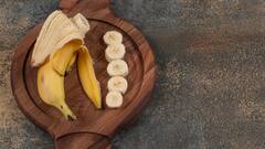 Banana Peel benefits : అరటి తొక్కలను ఇలా అప్లై చేస్తే  జుట్టు, చర్మానికి ఎన్నో బెనిఫిట్స్ ఉంటాయట