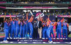 T20 World Cup 2024: जिंकला, हसला, रडला, तिरंगा रोवला; विश्वचषक जिंकल्यानंतर टीम इंडियाचे अंगावर काटा आणणारे टॉप 15 फोटो