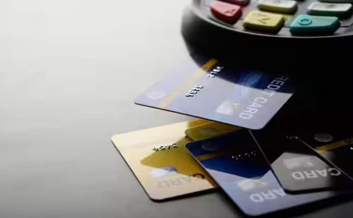 Credit card rules changing from 1 july sbi card to icici bank see full list   Credit Card Rules: ક્રેડિટ કાર્ડ યૂઝર્સ ધ્યાન આપે! 1 જૂલાઈથી આ બેંકો બદલી રહી છે નિયમ 