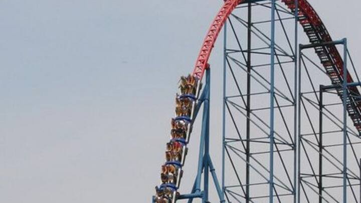 Superman Ride: Experience the ultimate flying activity with the Superman ride. This exhilarating experience replicates the sensation of being catapulted into the air, akin to that of the iconic superhero himself taking one off at 80 ft high. Feel the rush of soaring through the sky as you accelerate upwards, soaking in breathtaking views and the unmatched thrill of flight. It's an adrenaline-pumping escapade that will make you feel like you've crossed over to a superhero world, leaving you with memories of an unforgettable airborne journey. (Image source: Pinterest/ themeparkreview.com)