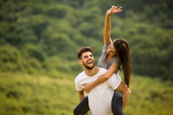 आपको अपने पार्टनर के साथ रोजाना क्वालिटी टाइम बिताना चाहिए.