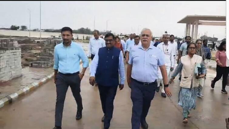 Aligarh chief secretary durga shankar mishra visits Raja Mahendra Pratap University said session start August ann Aligarh News: मुख्य सचिव ने RMPU का किया औचक निरीक्षण, यूनिवर्सिटी का सत्र अगस्त से होगा शुरू