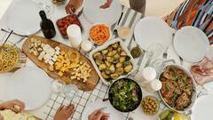 Healthy Dinner: ওজন কমাতে চলছে ডায়েট, রাতের মেনুতে ভুলেও রাখবেন না কোন ধরনের খাবার?