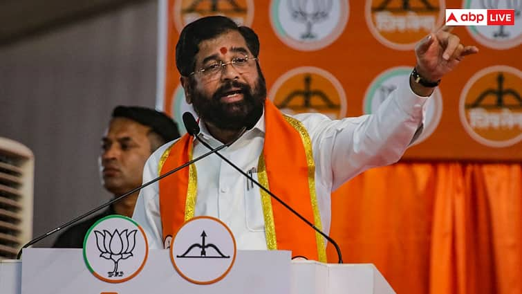 Maharashtra CM Eknath Shinde on Mahayuti Government Target MVA Uddhav Thackeray Congress महायुति सरकार के दो साल पूरे होने पर सीएम शिंदे का MVA पर तंज, 'फेसबूक लाइव वाली गवर्नमेंट...'