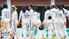 India vs S Africa: বিশ্বরেকর্ড হরমনপ্রীতের, ঝুলনকে স্পর্শ করলেন স্নেহ, দক্ষিণ আফ্রিকাকে দুরমুশ ভারতের