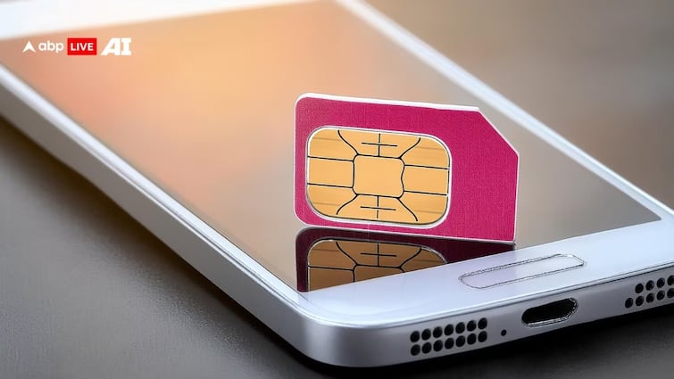 SIM Card New Rule from 1st July News Updates sim card rules implement all india from 1st july read important to know SIM Card Rule: આજથી બદલાઇ ગયો SIM કાર્ડ યૂઝ કરવાનો નિયમ, મોબાઇલ યૂઝરે જાણવો જરૂરી