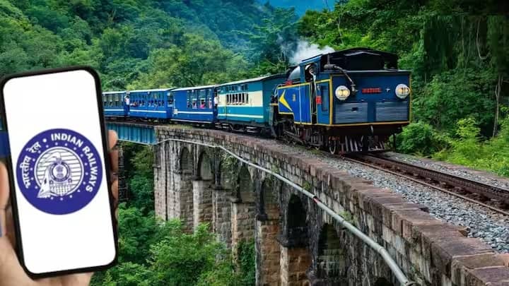 Indian Railway Super App: સરકાર ટૂંક સમયમાં ટ્રેનમાં મુસાફરી કરતા લોકો માટે એક નવી સુપર એપ લોન્ચ કરી શકે છે. આ એપના ઉપયોગથી રેલવે સંબંધિત તમામ કામ એક જ જગ્યાએ સરળતાથી થઈ જશે.