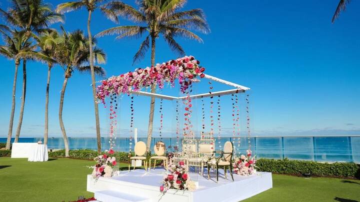 मग ते व्हेकेशन असो किंवा डेस्टिनेशन वेडिंग