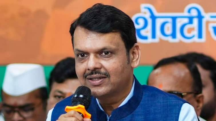 Devendra Fadnavis Says Will request Centre to confer Bharat Ratna on Vasantrao Naik कांग्रेस नेता रहे इस पूर्व सीएम के लिए देवेंद्र फडणवीस मांगेंगे भारत रत्न, कहा- केंद्र को लिखेंगे चिट्ठी