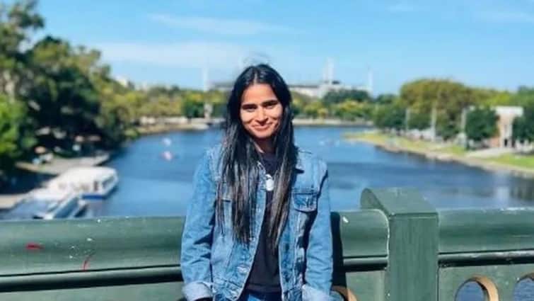 Indian-Origin Woman 24 Manpreet Kaur Dies On Qantas Flight From Melbourne To New Delhi 24-Year-Old Woman Dies On Qantas Flight From Melbourne To New Delhi