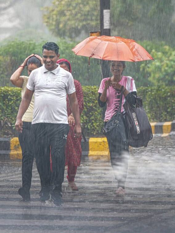 दिल्ली में भारी बारिश का ऑरेंज अलर्ट