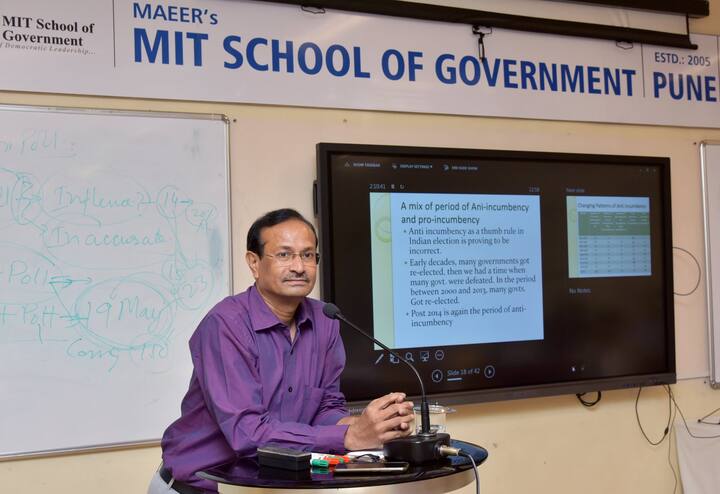 जाने-माने रिसर्च इंस्टीट्यूट सेंटर फॉर दि डेवलपिंग सोसायटी (सीएडीएस) से जुड़े प्रोफेसर संजय कुमार ने यूपी में बीजेपी की दुगर्ति के पीछे के कुछ कारण गिनाए हैं.