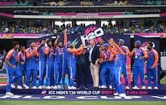 Virat Kohli-Rohit Sharma: 2 वर्ष थांबा,आता नको,पुढचा विश्वचषक भारतात; विराट-रोहितला ड्रेसिंग रुममध्ये समजवण्याचा प्रयत्न