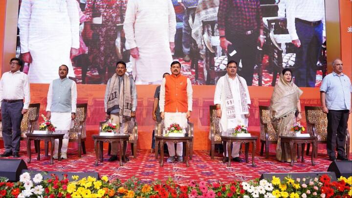 सीएम मोहन यादव ने कहा कि मध्य प्रदेश और राजस्थान सरकार केवल परियोजना के एमओयू पर ही हस्ताक्षर नहीं कर रही है बल्कि शिक्षा, चिकित्सा, खनिज और धार्मिक मामलों में भी एक दूसरे से विस्तृत चर्चा कर रही है.