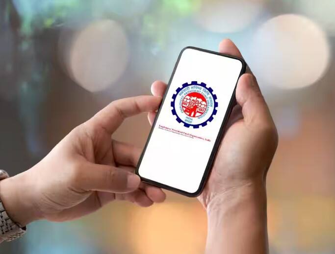 આ માટે યુનિફાઇડ મેમ્બર પોર્ટલ https://unifiedportal-mem.epfindia.gov.in/memberinterface/ ની મુલાકાત લો. આ પછી UAN નંબર અને પાસવર્ડ નાખો.