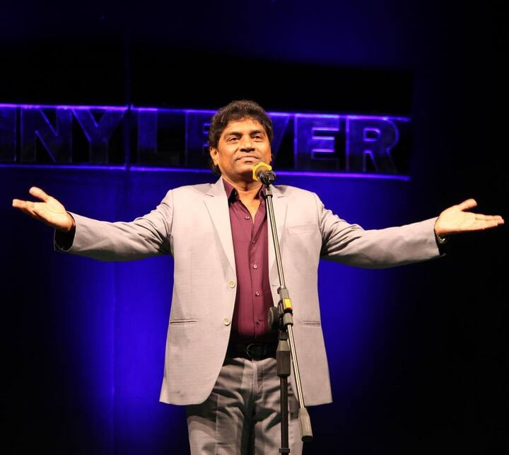 दरअसल जॉनी लीवर से फिल्मों में दादागीरी को लेकर सवाल पूछा गया था. इस पर जॉनी लीवर ने कहा कि हां होती तो थी और करने वाले बाद में पछताए भी. हालांकि फिर उन्होंने कहा कि धर्मेंद्र बेहद डेयरिंग आदमी हैं. वो जैसे फिल्मों में हैं वैसे रियल लाइफ में भी हैं.