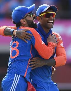 T20 World Cup 2024: ਇਸ ਖਿਡਾਰੀ ਦੀਆਂ ਪਤਨੀ ਨਾਲ ਬੈੱਡਰੂਮ ਤੋਂ ਤਸਵੀਰਾਂ ਵਾਇਰਲ, ਸੋਸ਼ਲ ਮੀਡੀਆ 'ਤੇ ਮੱਚੀ ਹਲਚਲ...